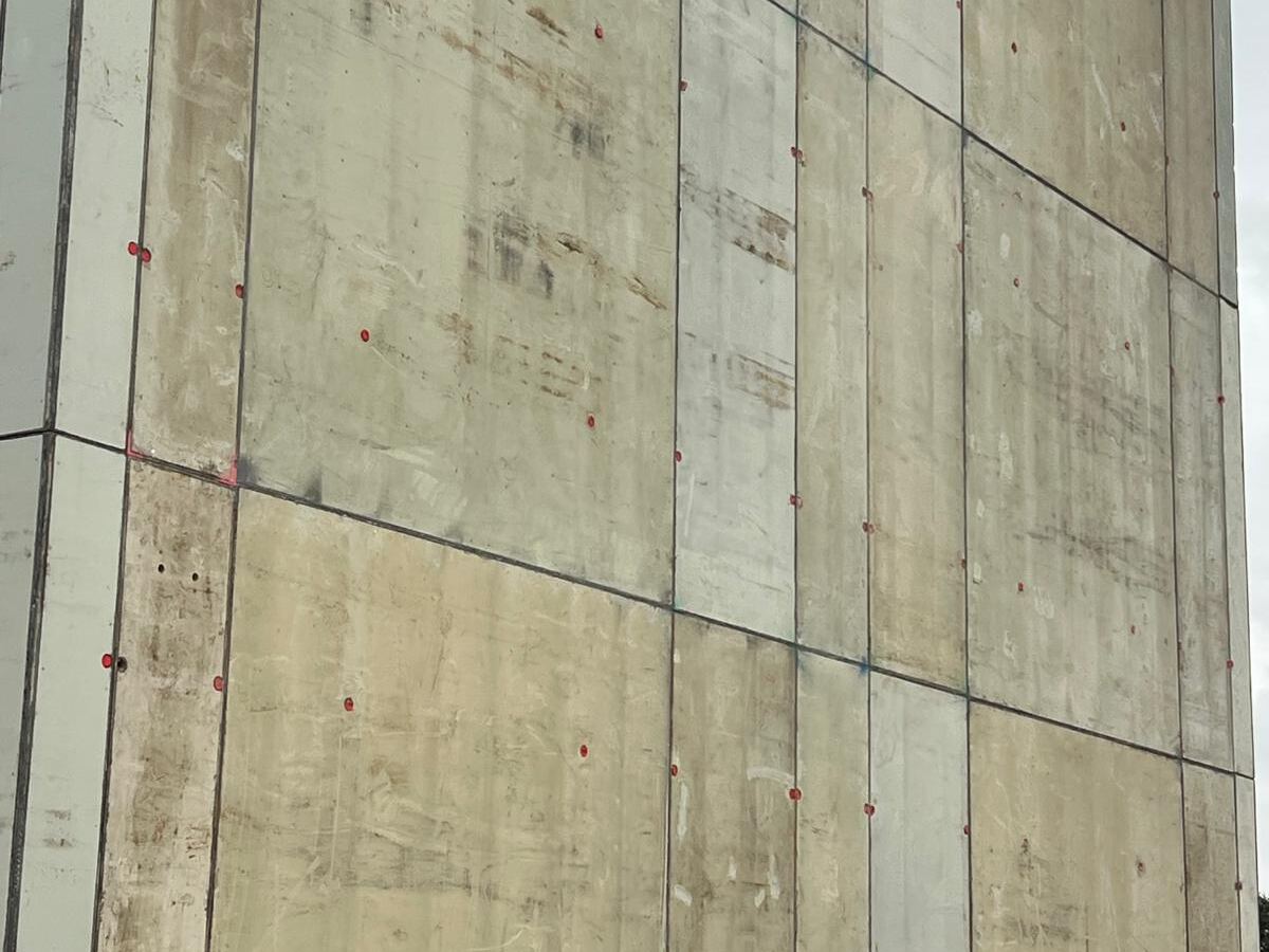 Finished face of a cast in-situ concrete wall